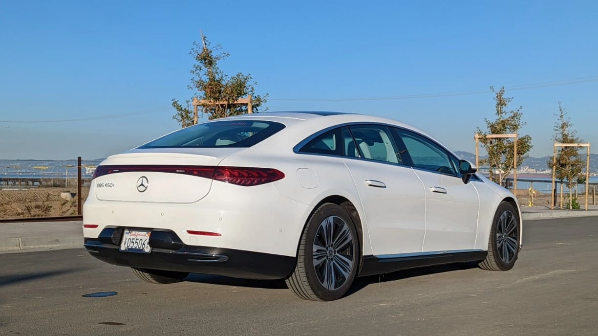 polnaya-oklejka-avtomobilya-zashhitnoj-plenkoj_1